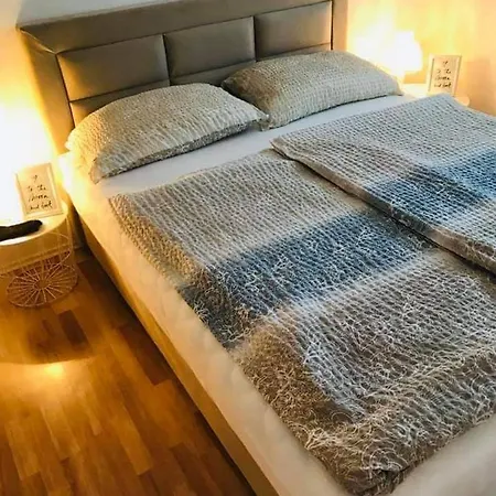 La Eva Pag Apartment